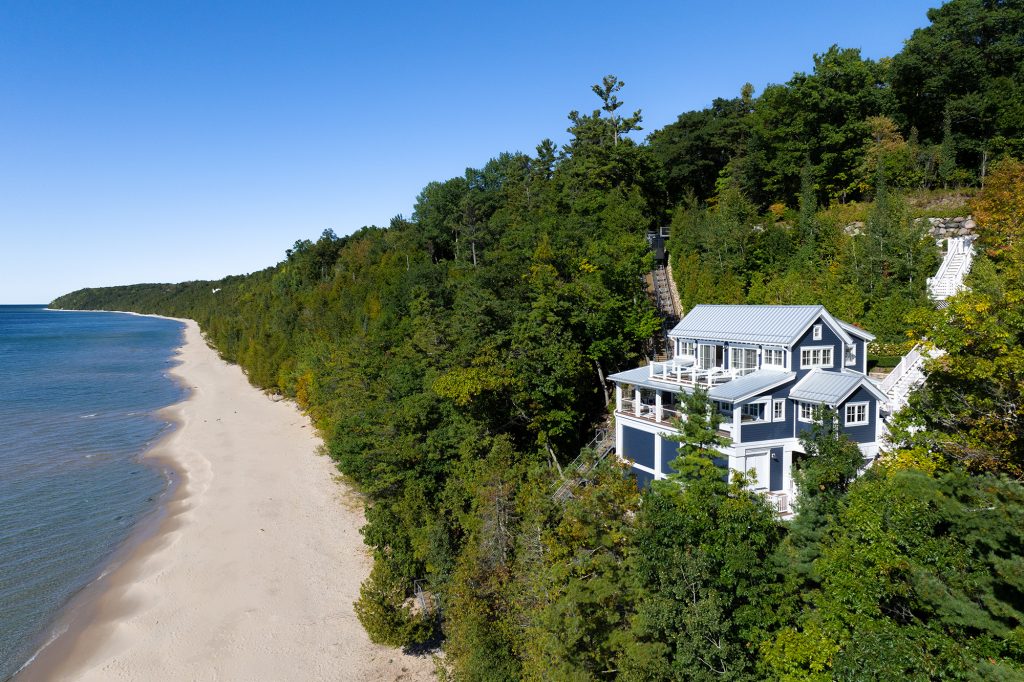 Coastal Cliff House-hero