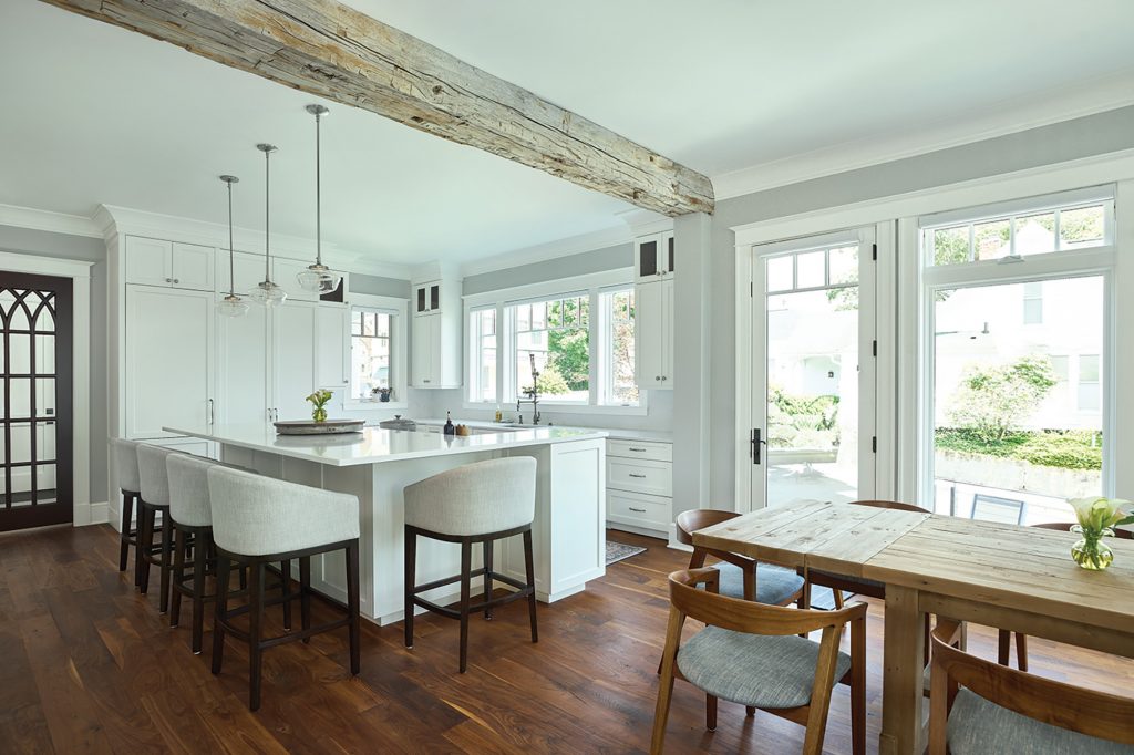 sailor's-delight-dining-kitchen-hero